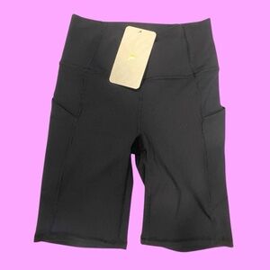 Fabletics oasis high-waisted pocket shorts 9” XS NWT